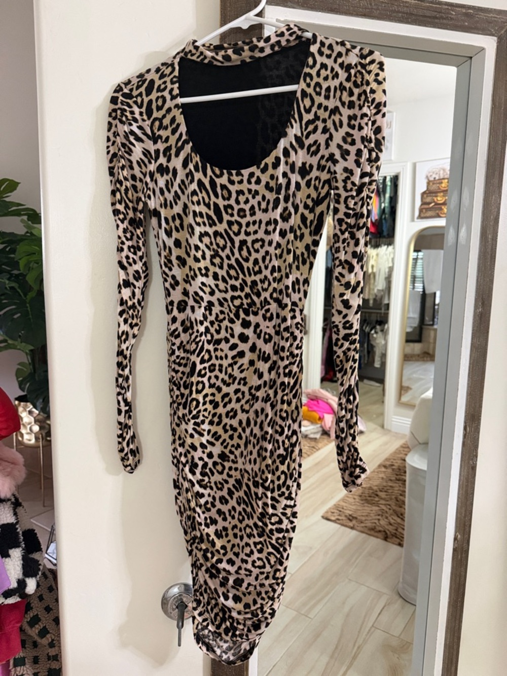Guess Leopard Print Long Sleeve Dress - Beige & Black